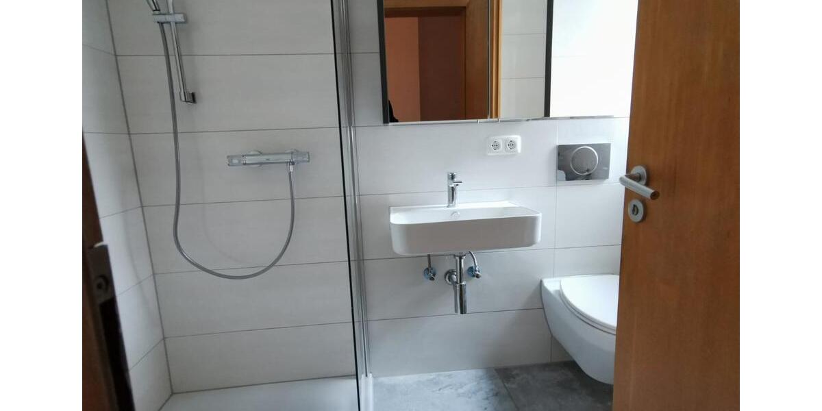 Etagenwohnung Deggendorf - 1 Zimmer, 37 m&sup2;, 400&euro; | Angebot:26560508