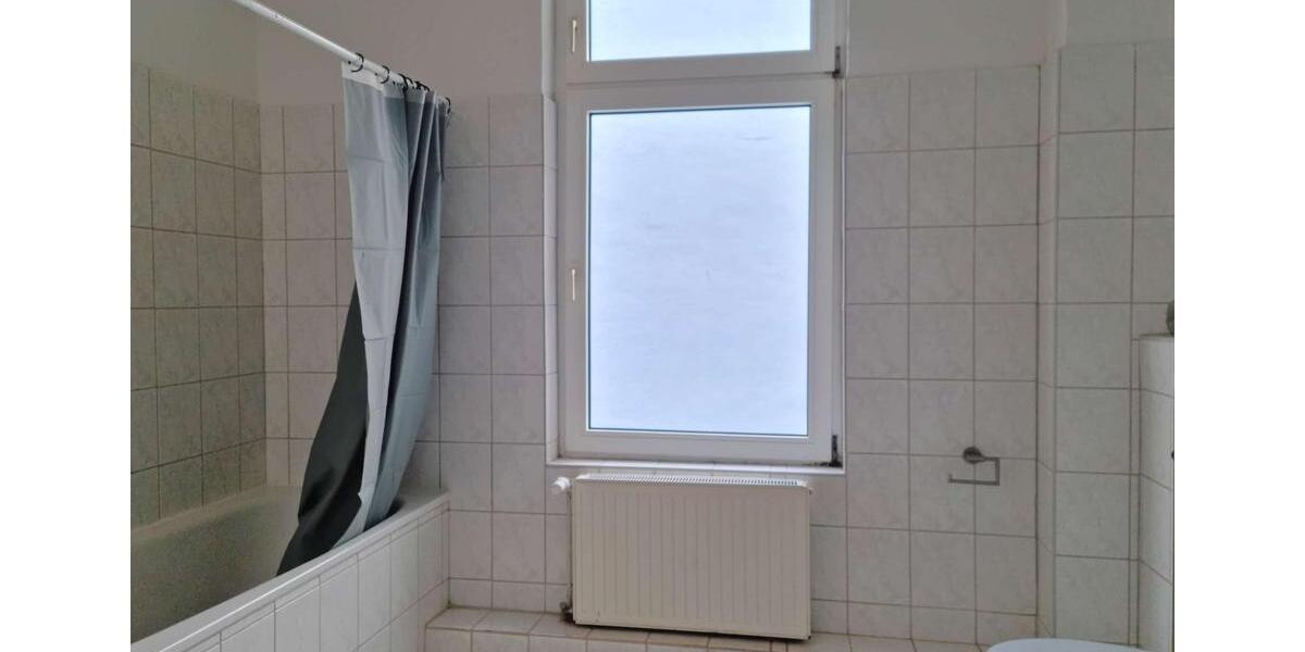 Etagenwohnung Wilhelmshaven - 4 Zimmer, 101 m&sup2;, 720&euro; | Angebot:24890338