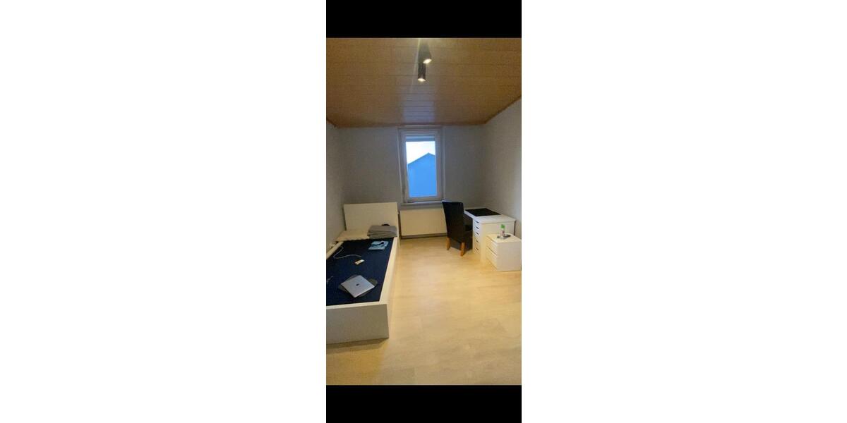 Wohnen auf Zeit Hof Altstadt - 3 Zimmer, 172 m&sup2;, 375&euro; | Angebot:26377985