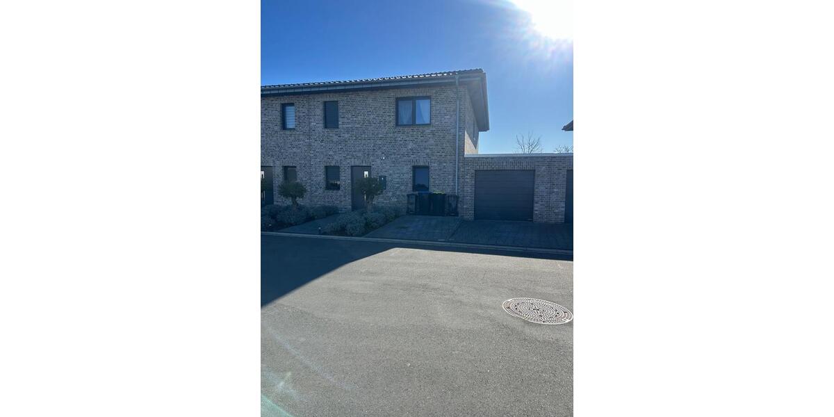 Doppelhaushälfte Zülpich - 4 Zimmer, 137 m&sup2;, 1.750&euro; | Angebot:25322643