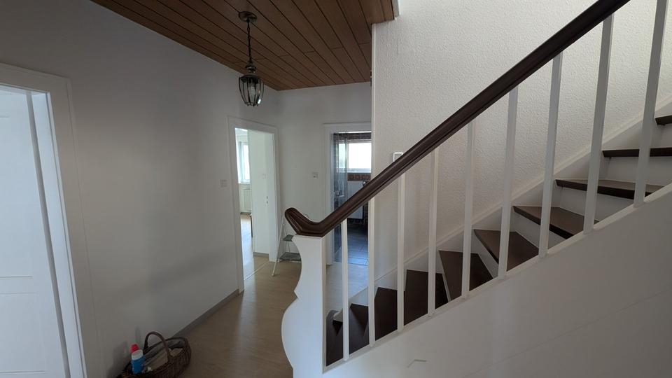 Einfamilienhaus Sankt Ingbert - 7 Zimmer, 150 m&sup2;, 1.600&euro; | Angebot:25624732