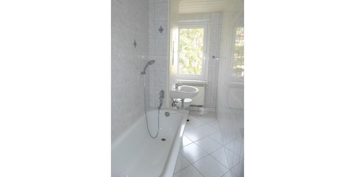 Etagenwohnung Zella-Mehlis Mehlis - 3 Zimmer, 61 m&sup2;, 350&euro; | Angebot:24176866