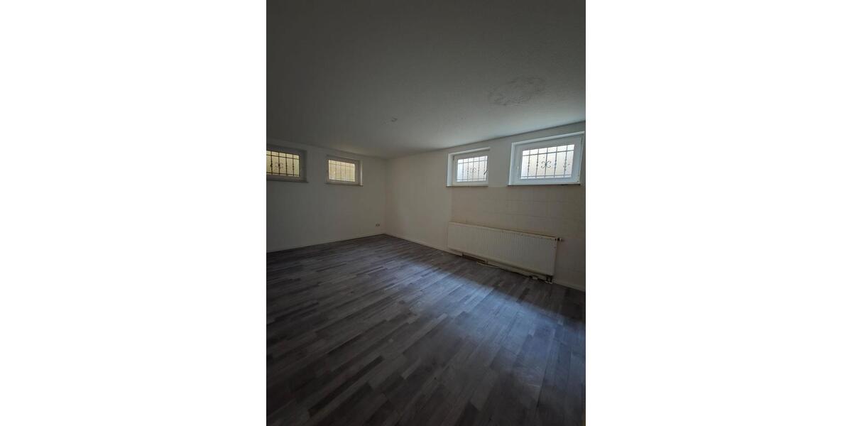 Erdgeschoßwohnung Falkensee - 5 Zimmer, 141 m&sup2;, 2.000&euro; | Angebot:24553142