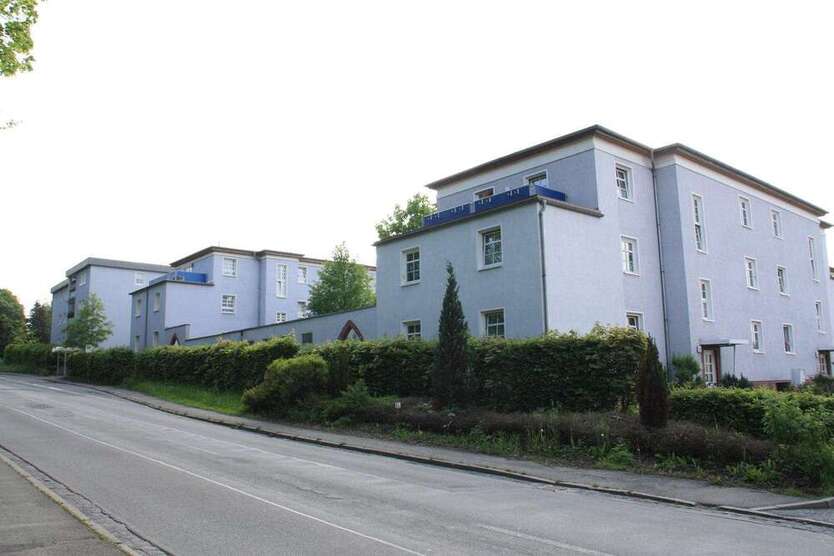 Wohnung zum Mieten in Zeulenroda-Triebes 399,68 € 72.67 m²
