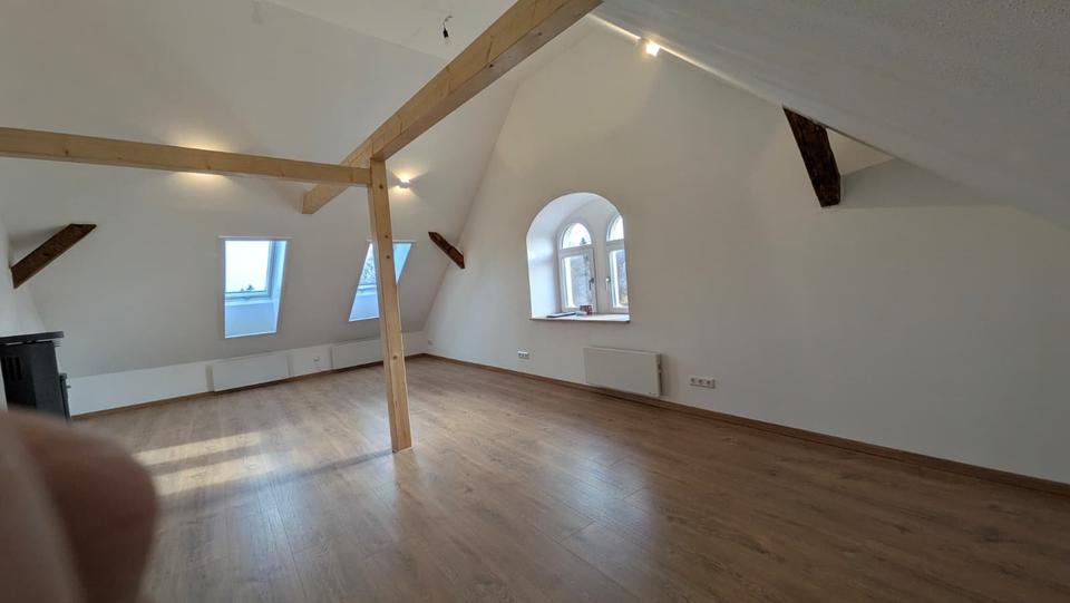 Dachgeschoßwohnung Freiberg - 3 Zimmer, 90 m&sup2;, 900&euro; | Angebot:24534198