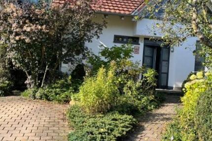 Haus Kirchheim unter Teck - 5.5 Zimmer, 192 m&sup2;, 2.700&euro; | Angebot:24719683