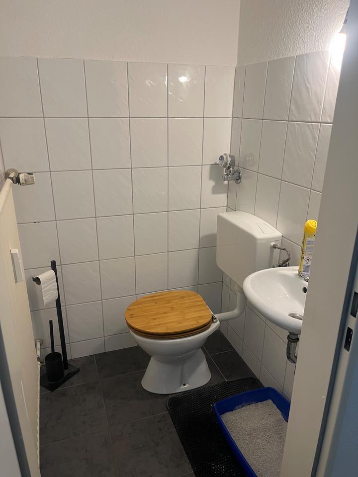 Helle 2 Zimmerwohnung mit Balkon zimmer