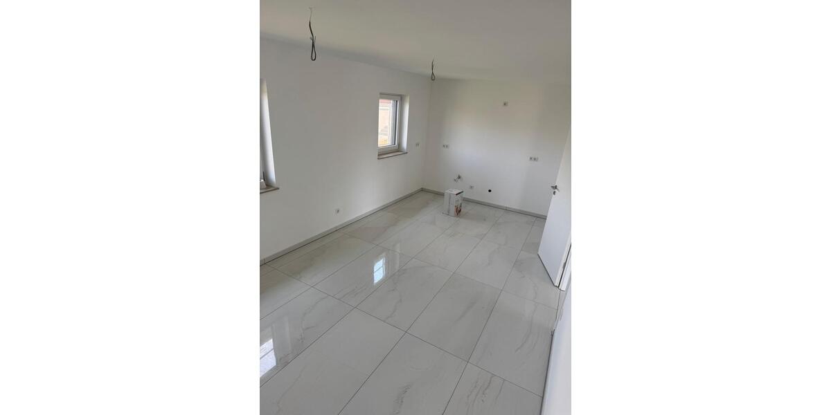 Erdgeschoßwohnung Reichelsheim (Odenwald) - 5 Zimmer, 121 m&sup2;, 1.350&euro; | Angebot:25797018