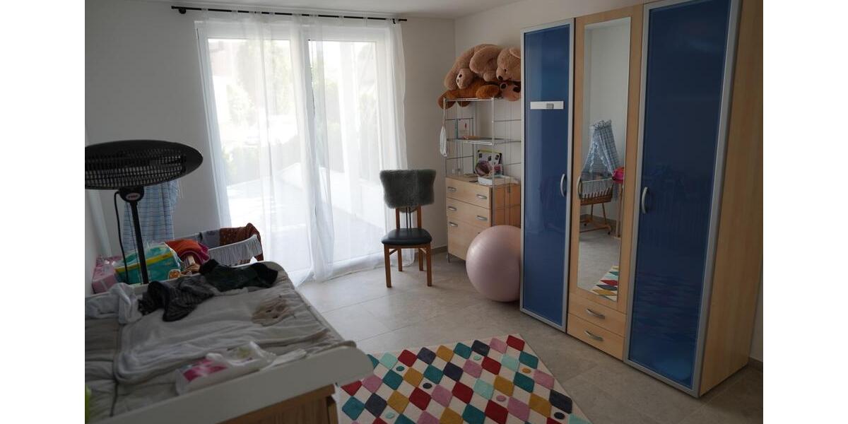 Erdgeschoßwohnung Senden - 5 Zimmer, 235 m&sup2;, 2.500&euro; | Angebot:25944330