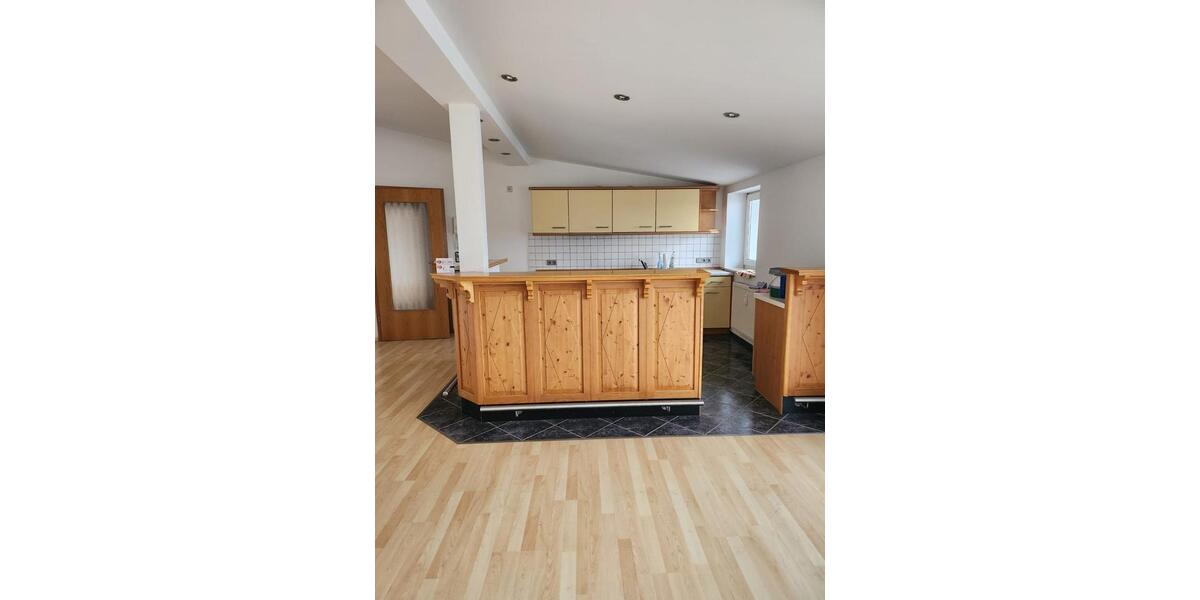 Dachgeschoßwohnung Güstrow - 3 Zimmer, 107 m&sup2;, 792&euro; | Angebot:25870491