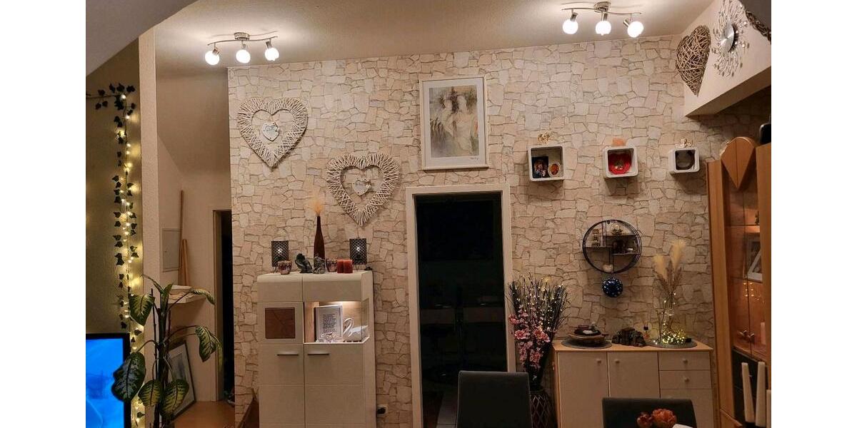 Dachgeschoßwohnung Krefeld Hüls - 2 Zimmer, 58 m&sup2;, 613&euro; | Angebot:26036366