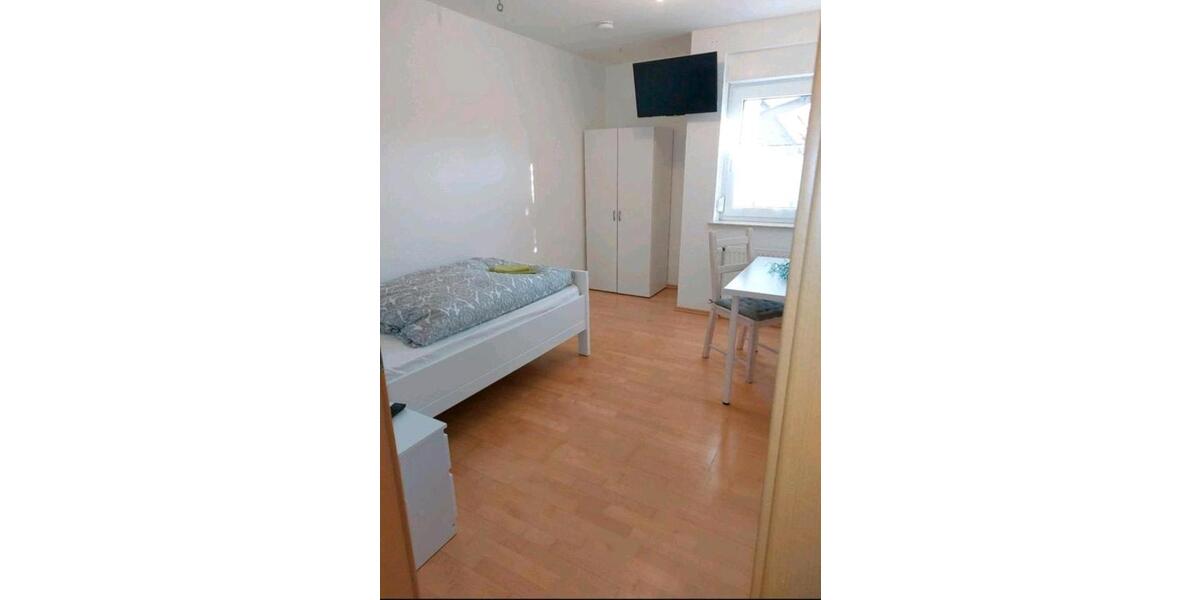 Wohnen auf Zeit Holle - 3 Zimmer, 80 m&sup2;, 40&euro; | Angebot:25424834