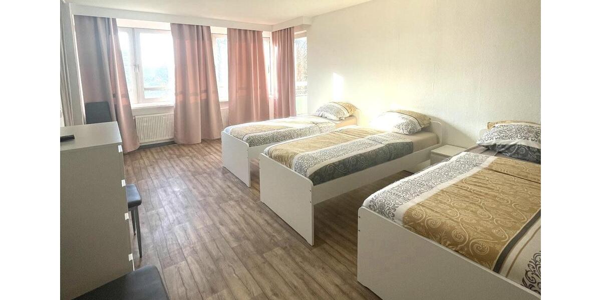 Wohnen auf Zeit Duisburg Essenberg - 57 Zimmer, 1.550 m&sup2;, 15&euro; | Angebot:23784944