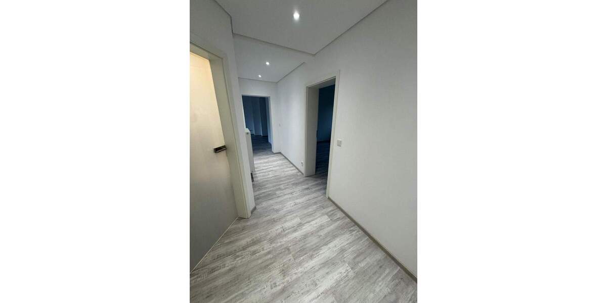 Etagenwohnung Siegburg Dreesch - 2 Zimmer, 80 m&sup2;, 990&euro; | Angebot:24155580