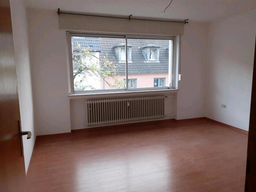 Helle 3-Zimmer-Wohnung mit Balkon in der paderborner Innenstadt zimmer