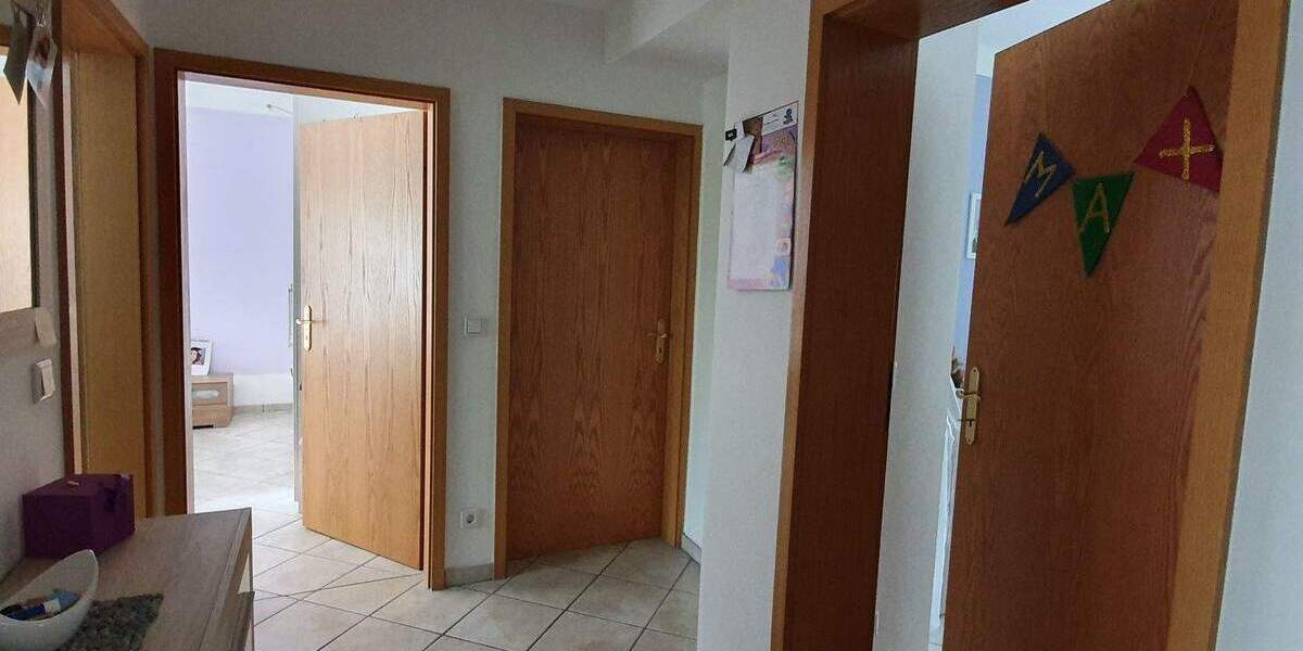 Etagenwohnung Hilden Forstbach - 3 Zimmer, 72 m&sup2;, 820&euro; | Angebot:25109475