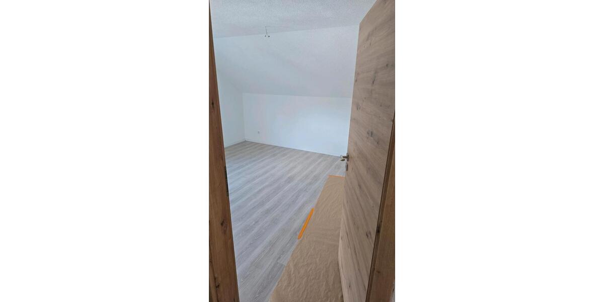 Dachgeschoßwohnung Fellheim - 3 Zimmer, 88 m&sup2;, 1.220&euro; | Angebot:26606074