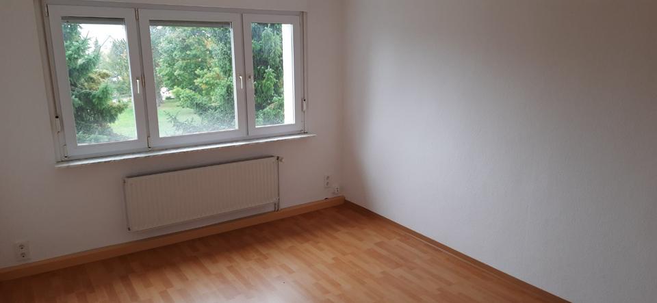 Etagenwohnung Oschatz - 4 Zimmer, 77 m&sup2;, 421&euro; | Angebot:24491605