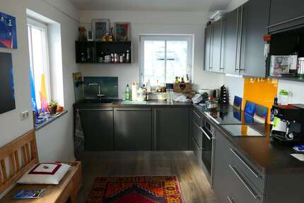 Wohnung zum Mieten in Holzkirchen 1.350 € 93 m²