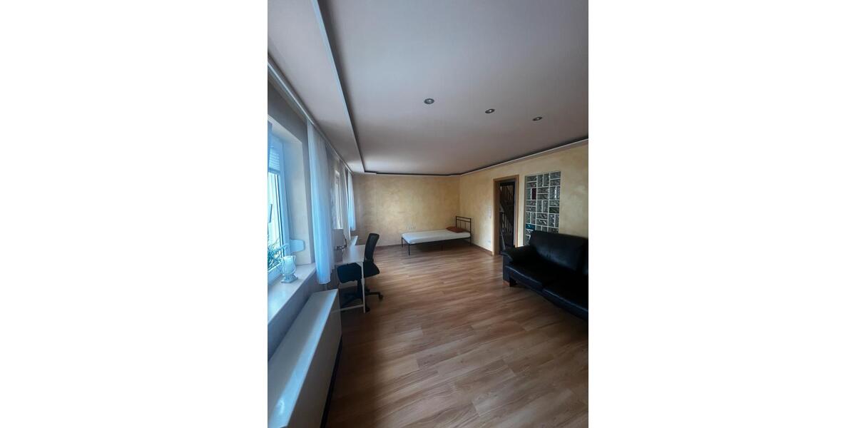 Wohnen auf Zeit Bremen Häfen - 25 Zimmer, 180 m&sup2;, 500&euro; | Angebot:25830816