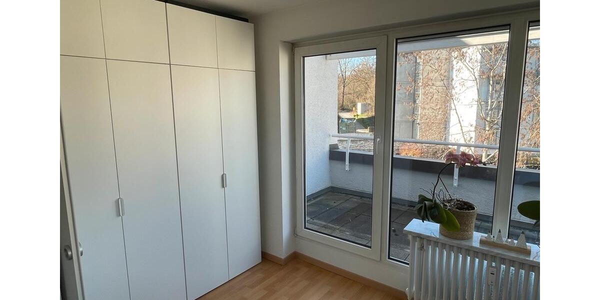 Wohnen auf Zeit Ditzingen - 2.5 Zimmer, 82 m&sup2;, 1.685&euro; | Angebot:25982081