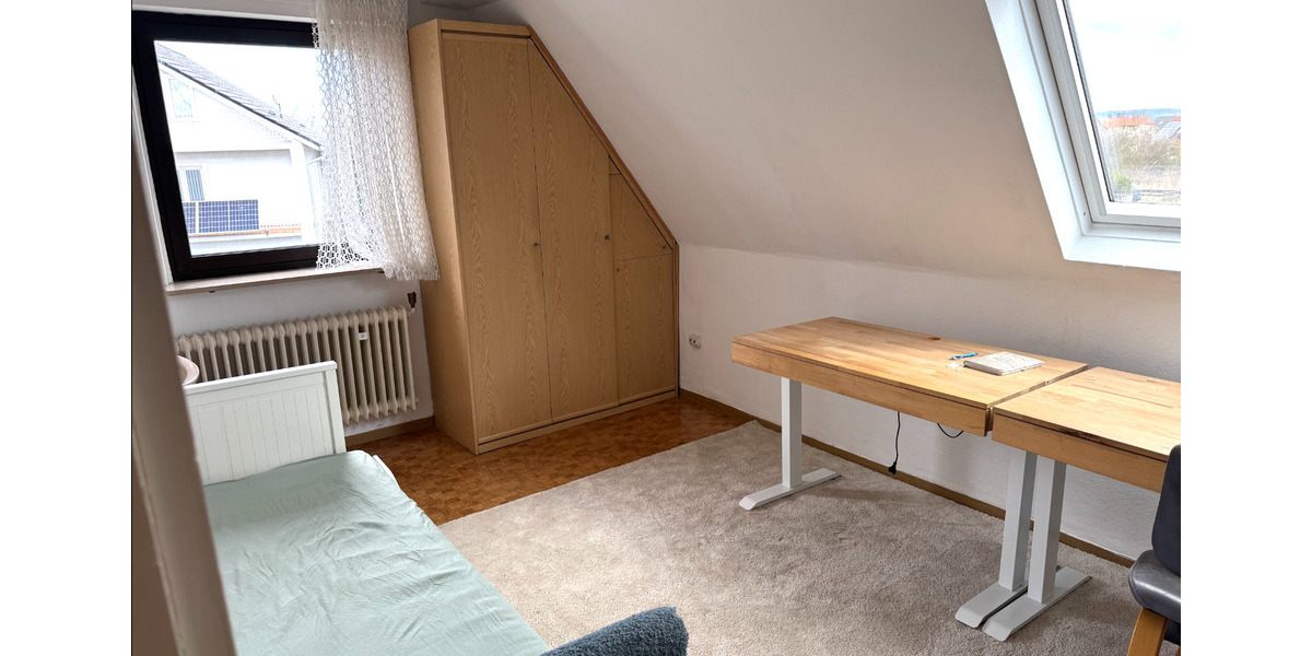 Wohnung befristet auf 1 Jahr, möbliert: 67qm, 3 Zi, Balkon,Garten 3 zimmer