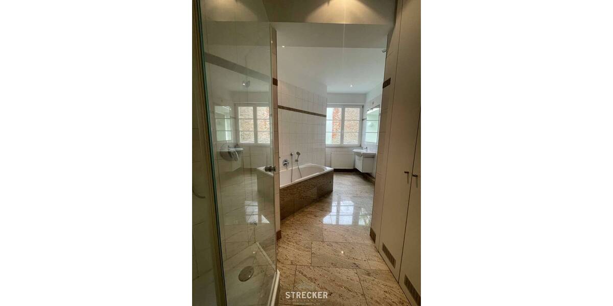 Etagenwohnung Karlsruhe Durlach - 2 Zimmer, 92 m&sup2;, 1.050&euro; | Angebot:26247495