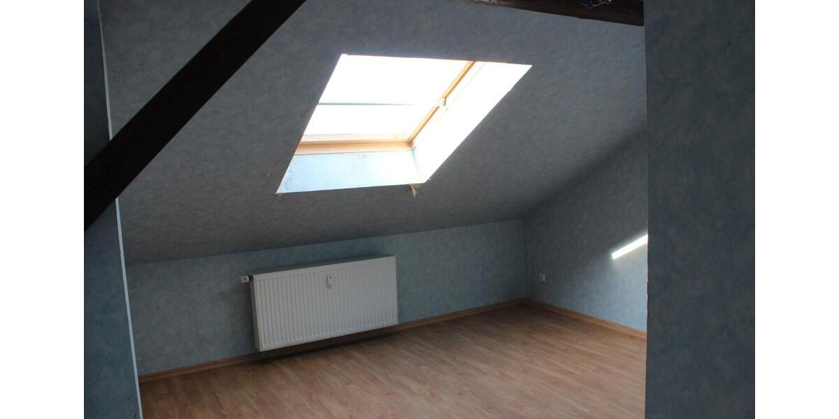 Dachgeschoßwohnung Köthen (Anhalt) - 3 Zimmer, 95 m&sup2;, 580&euro; | Angebot:26551583