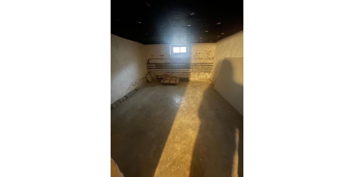 Erdgeschoßwohnung Zeitz - 2 Zimmer, 40 m&sup2;, 225&euro; | Angebot:24570321