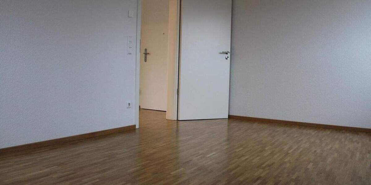 Etagenwohnung Neckarsulm - 2 Zimmer, 63 m&sup2;, 830&euro; | Angebot:24990893