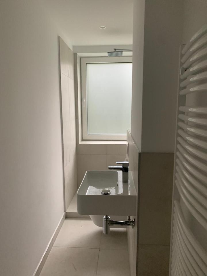 Interior Design Konzept- für Mieter, die alles wollen: Stadt. Garten. Stil. Charmante Erdgeschosswohnung mit Balkon und Terrasse in List. zimmer