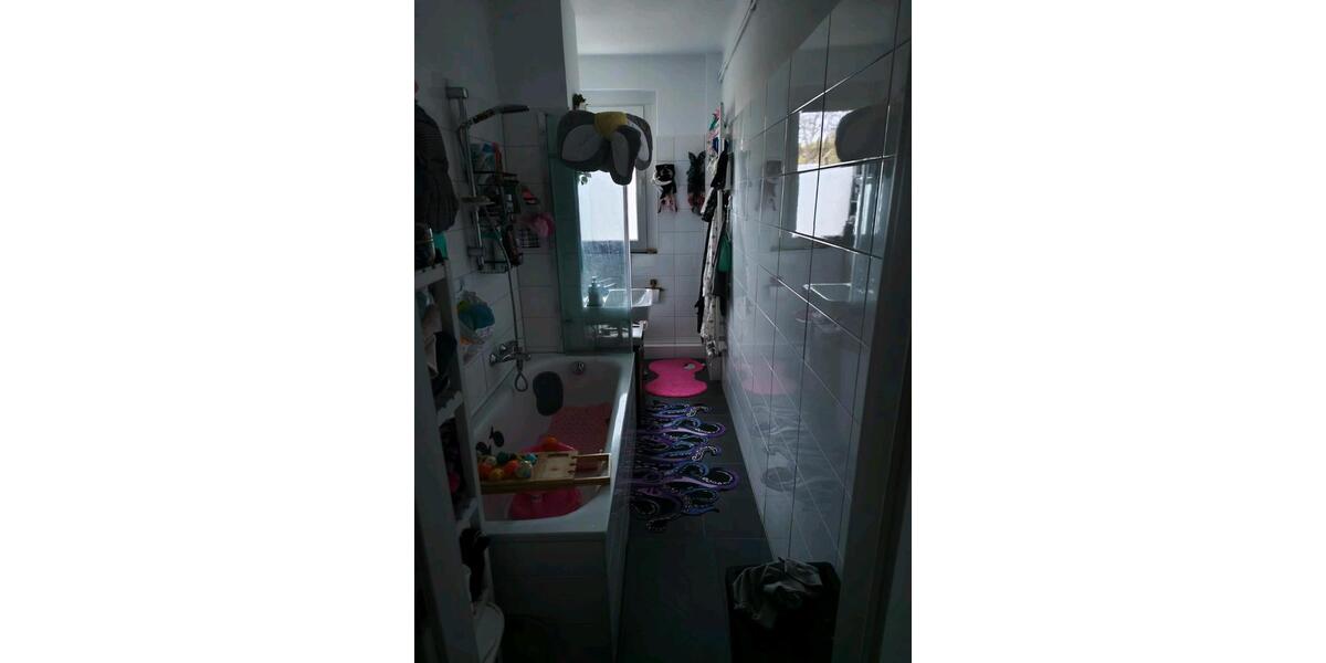 Etagenwohnung Strausberg - 4 Zimmer, 82 m&sup2;, 1.000&euro; | Angebot:26367638