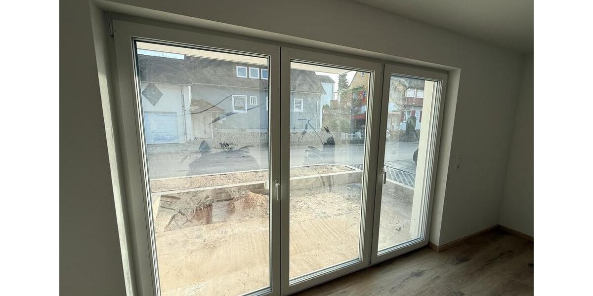 Erdgeschoßwohnung Crailsheim - 3 Zimmer, 102 m&sup2;, 1.260&euro; | Angebot:25421002