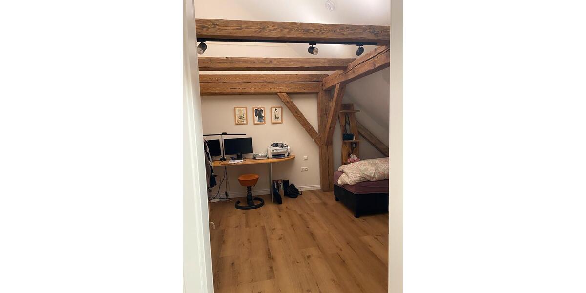 Dachgeschoßwohnung Velden - 2 Zimmer, 65 m&sup2;, 1.100&euro; | Angebot:24654309