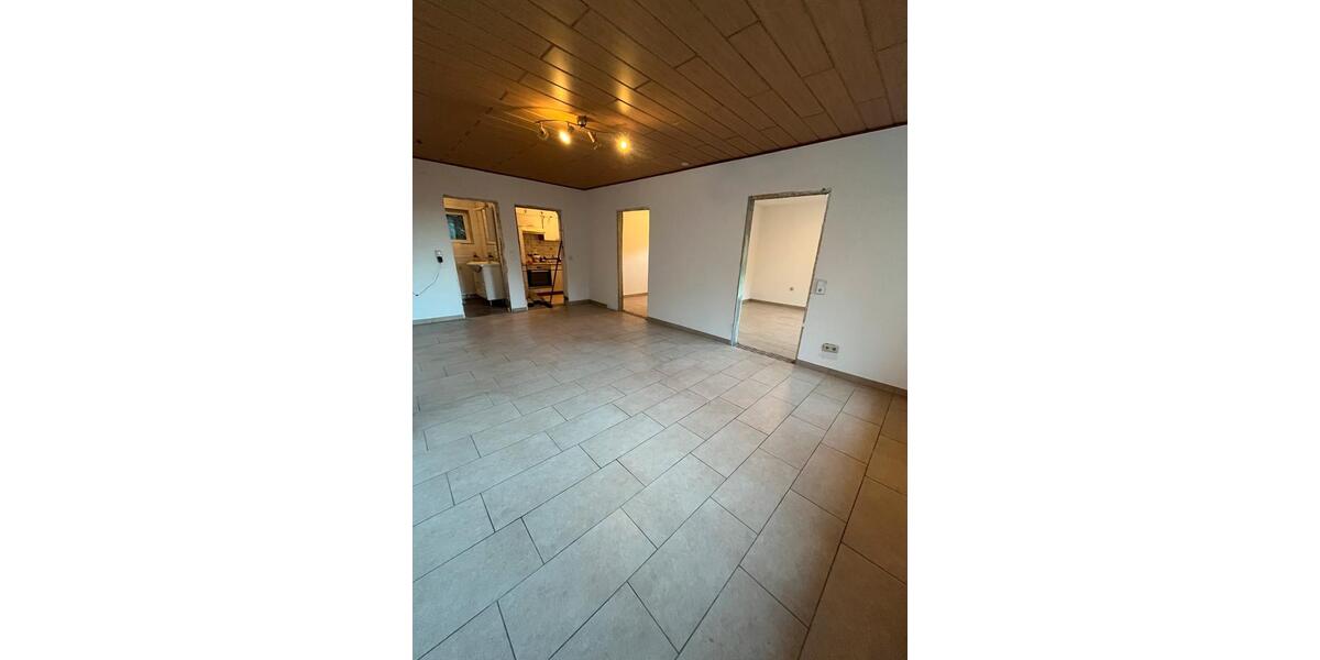 Dachgeschoßwohnung Bitburg - 3 Zimmer, 70 m&sup2;, 550&euro; | Angebot:25440233