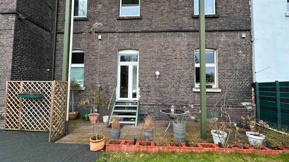 Erdgeschoßwohnung Herne Wanne - 4.5 Zimmer, 125 m&sup2;, 1.250&euro; | Angebot:25087090