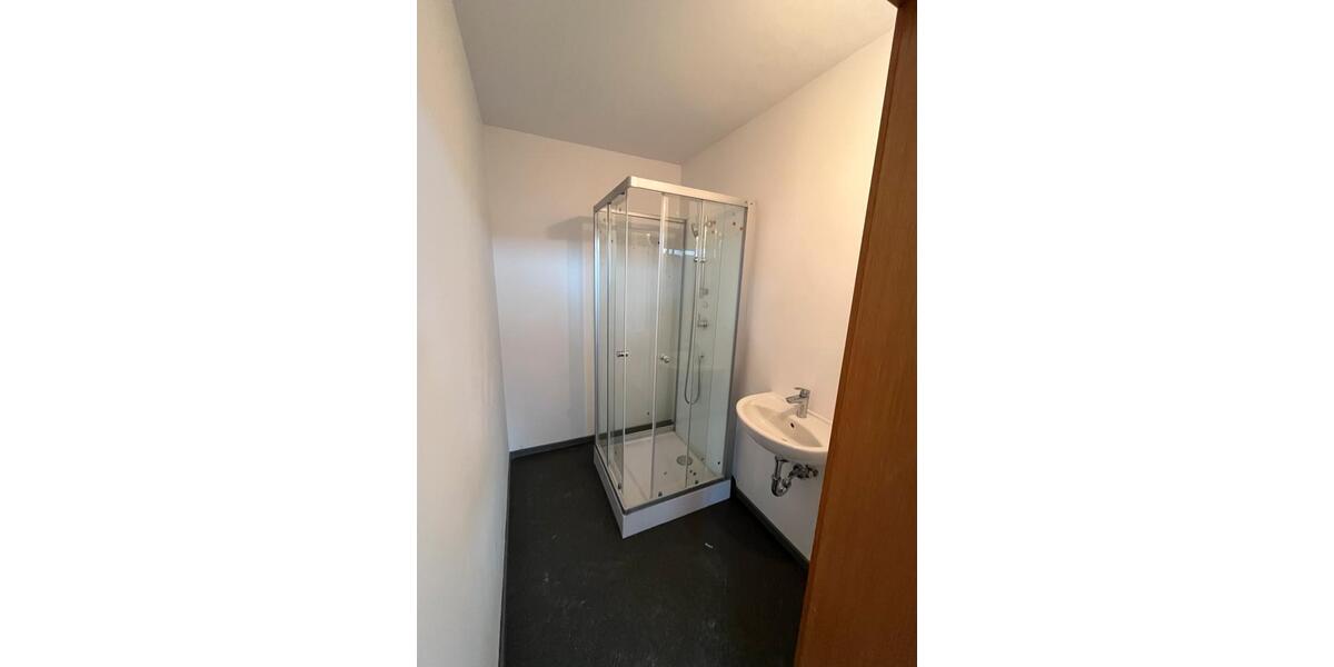 Kleine Wohnung oder Gewerberaum, Büro, Kosmetik usw. 1 zimmer