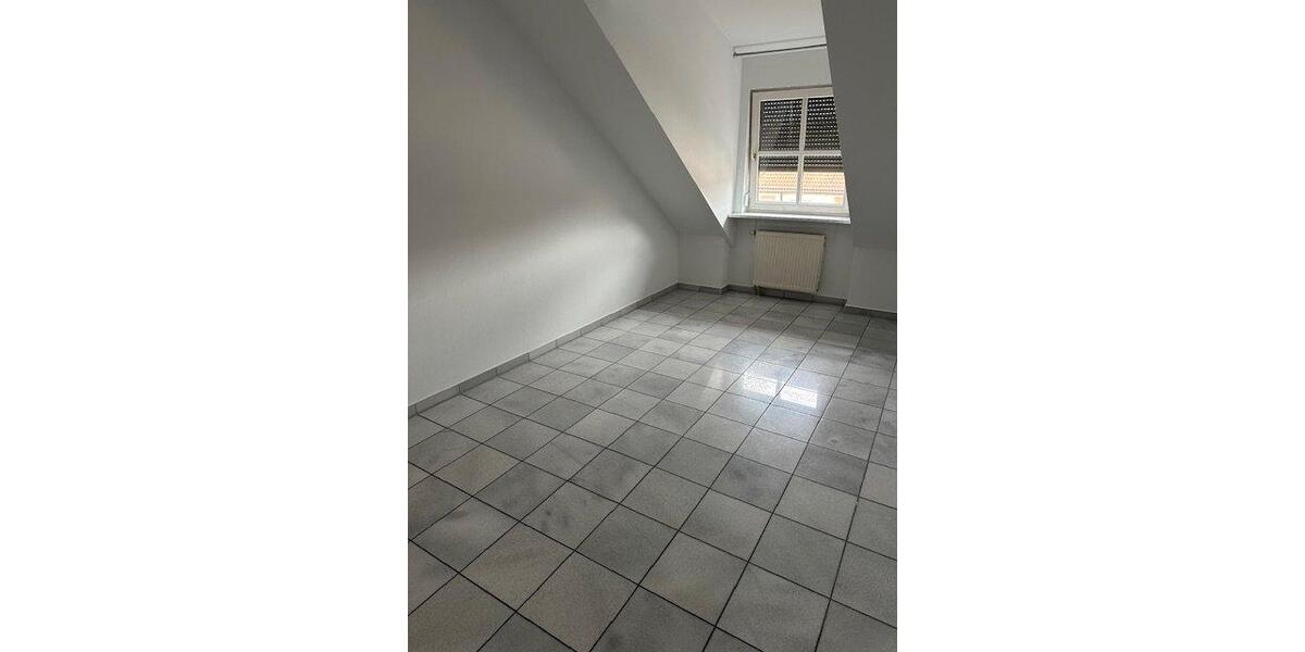 Etagenwohnung Neumarkt in der Oberpfalz Altenhof - 3 Zimmer, 73 m&sup2;, 710&euro; | Angebot:26577629