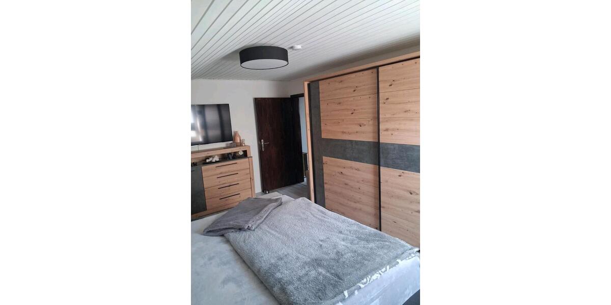 Dachgeschoßwohnung Kelheim - 3 Zimmer, 73 m&sup2;, 850&euro; | Angebot:25873696