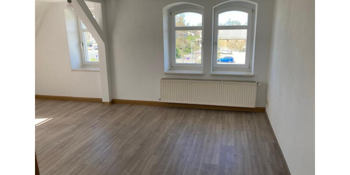 Dachgeschoßwohnung Oschatz - 3 Zimmer, 76 m&sup2;, 550&euro; | Angebot:26380353