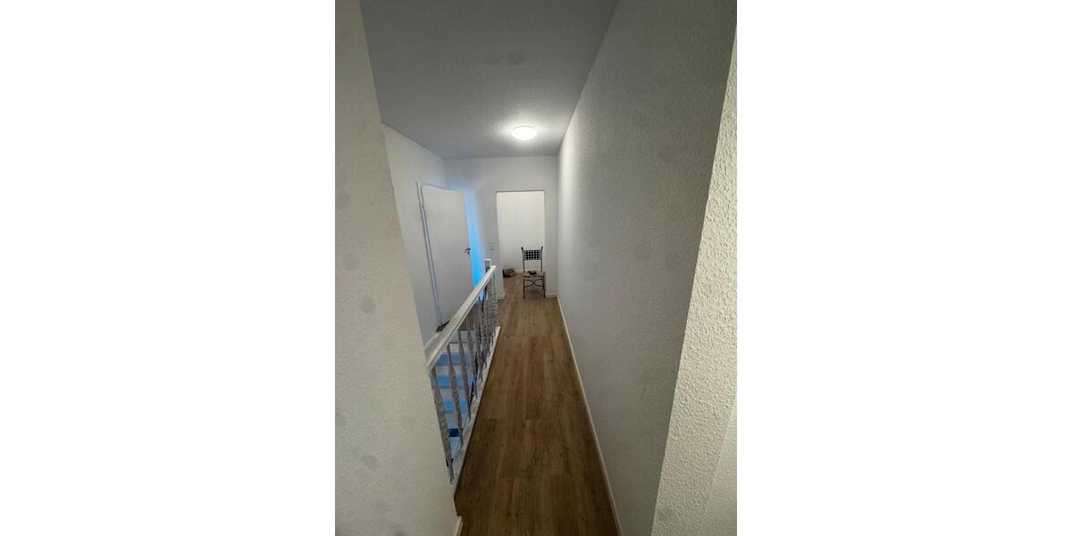 Wohnen auf Zeit Oldenburg Bloherfelde - 9 Zimmer, 18 m&sup2;, 400&euro; | Angebot:26635722