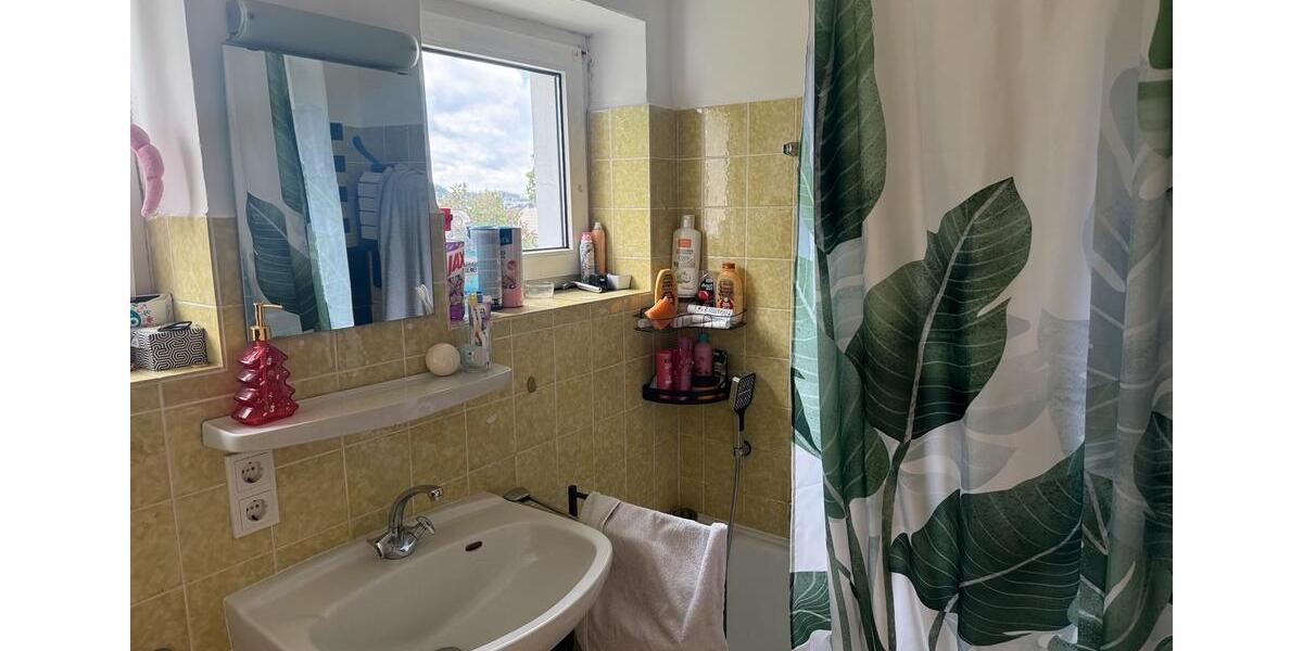Erdgeschoßwohnung Gummersbach - 1 Zimmer, 35 m&sup2;, 300&euro; | Angebot:26546124