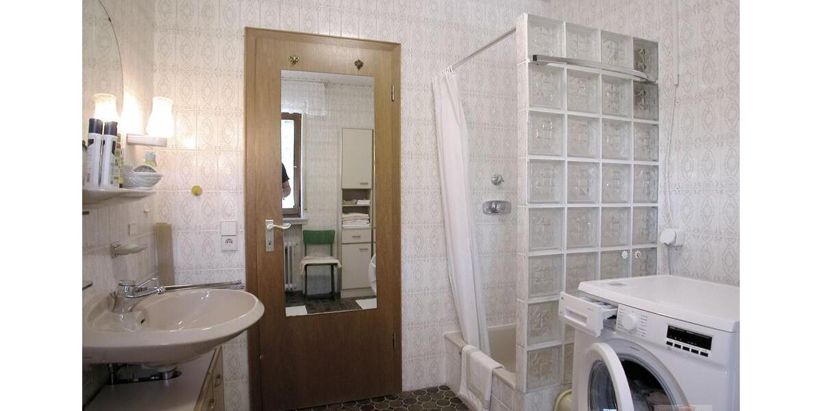 Wohnen auf Zeit Bad Lippspringe - 1 Zimmer, 40 m&sup2;, 650&euro; | Angebot:26594709