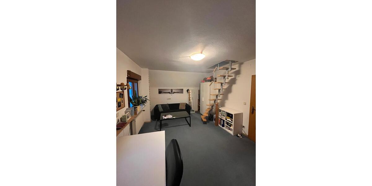 1,5 Zimmer mit eigener Küche in 2er WG 1 zimmer