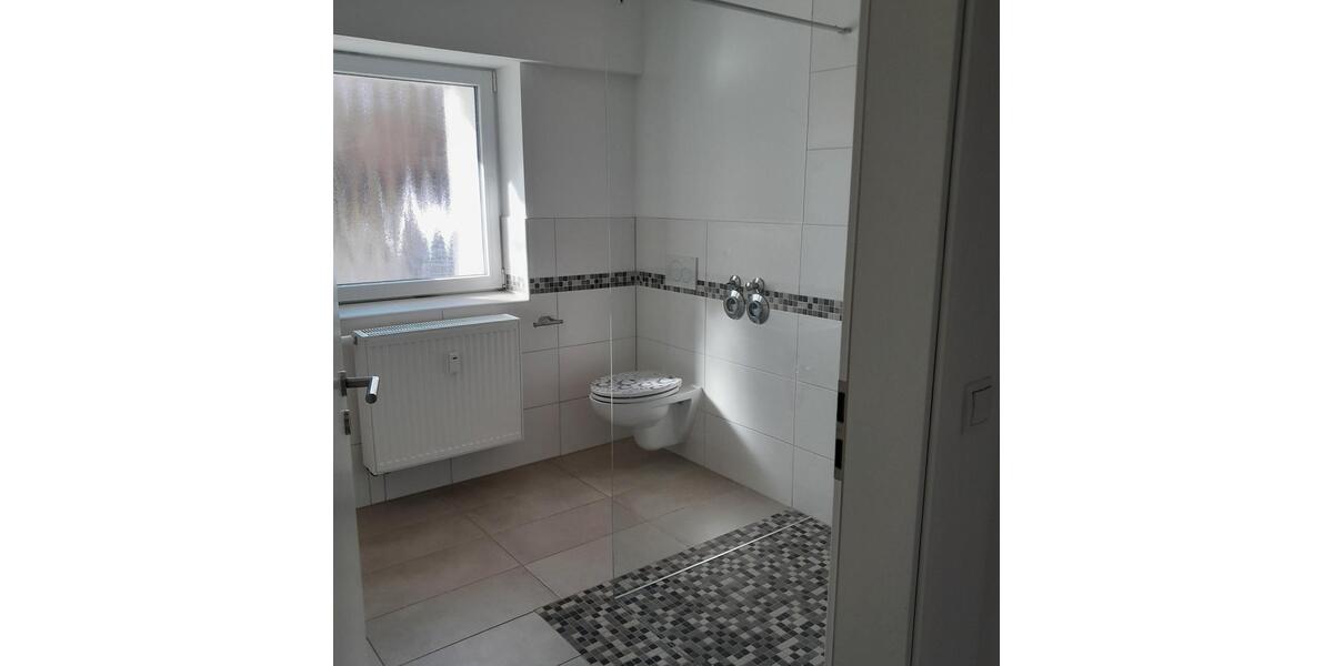 Erdgeschoßwohnung Edemissen - 3 Zimmer, 80 m&sup2;, 750&euro; | Angebot:25989977