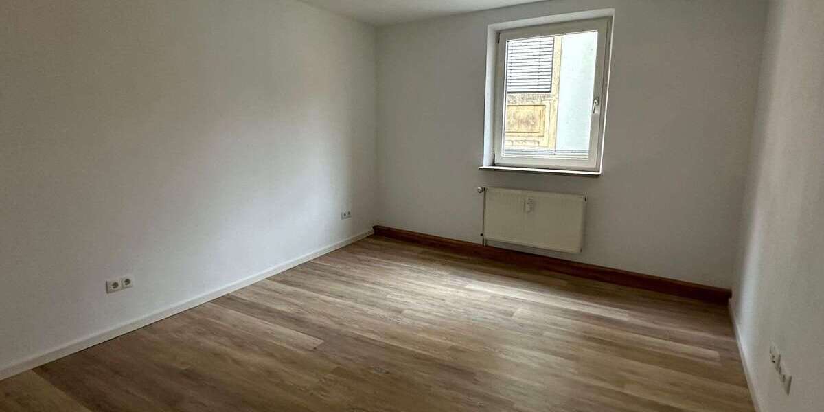 Etagenwohnung Bad Staffelstein - 4.5 Zimmer, 99 m&sup2;, 990&euro; | Angebot:27166348