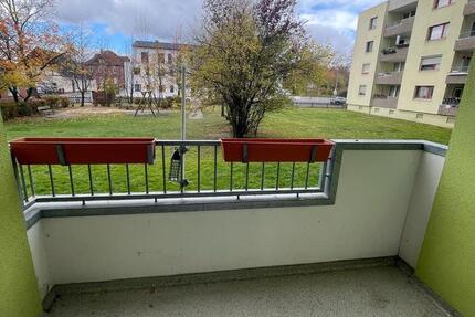 Helle 2 Zimmer EG Wohnung mit Balkon 2 zimmer