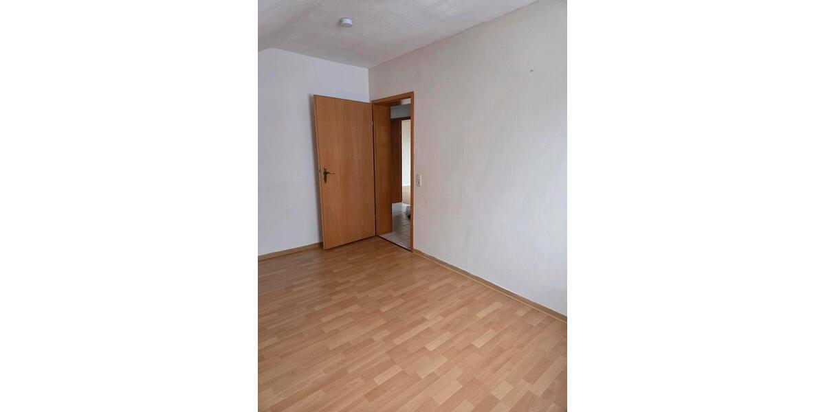 Dachgeschoßwohnung Saarlouis - 3 Zimmer, 60 m&sup2;, 580&euro; | Angebot:24597928