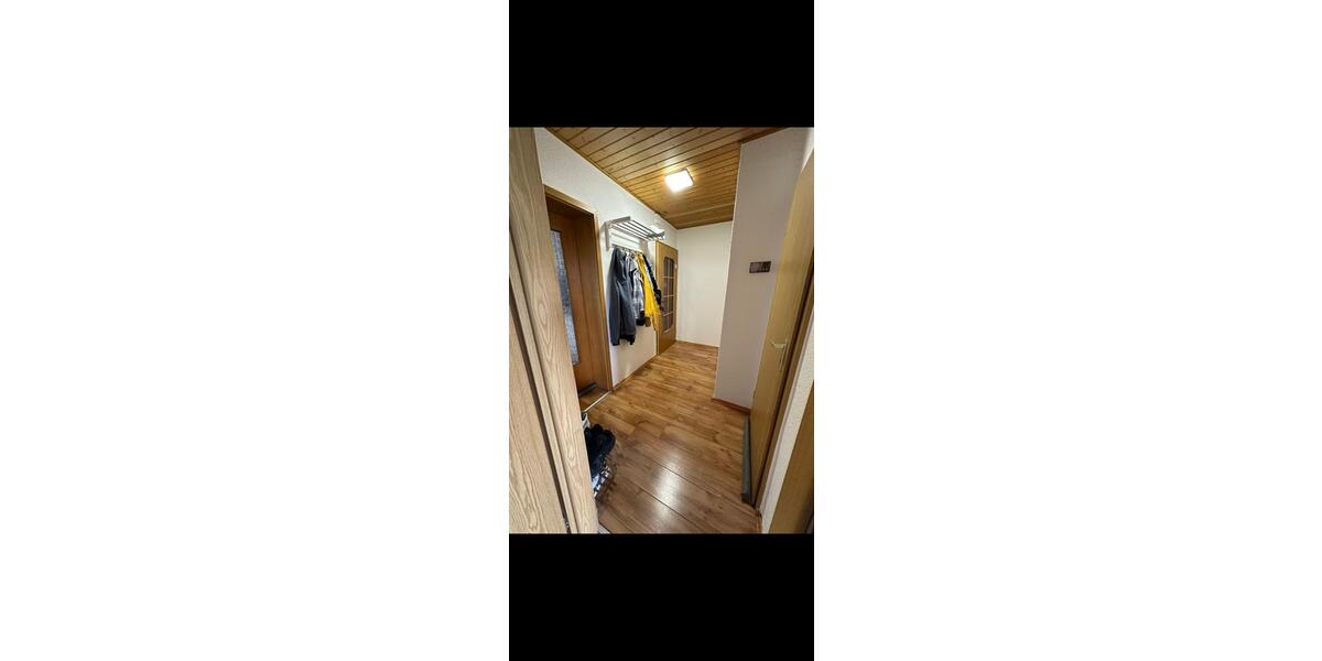 Etagenwohnung Nordenham - 2 Zimmer, 65 m&sup2;, 600&euro; | Angebot:23142227