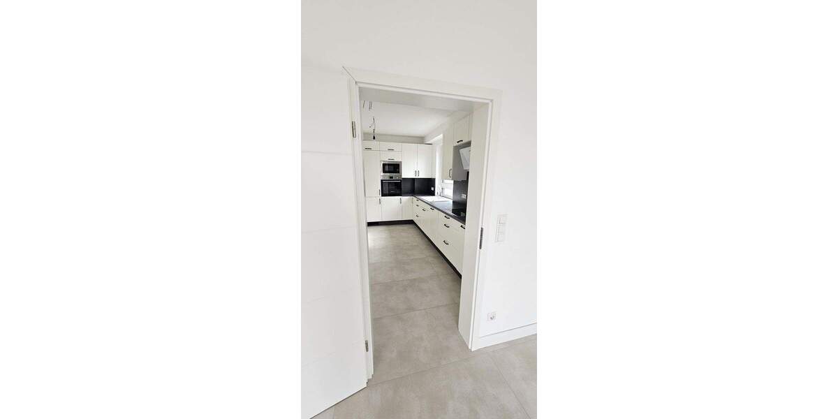 Mehrfamilienhaus, Wohnhaus Zossen Nächst Neuendorf - 4 Zimmer, 138 m&sup2;, 2.055&euro; | Angebot:25746608